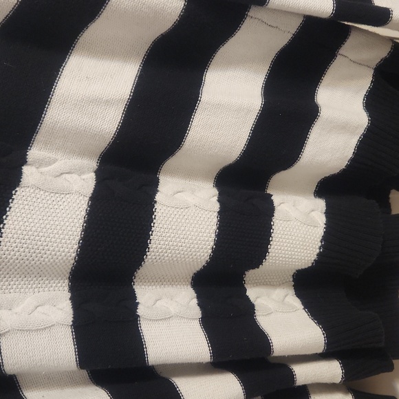 CHAPS Black and White Striped Women's V-Neck Sweater - Picture 3 of 6